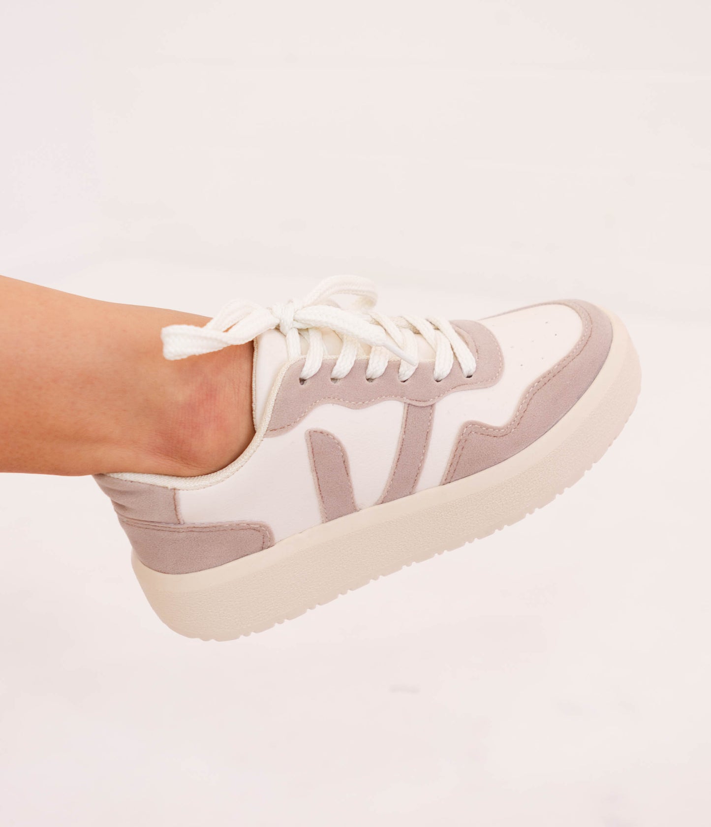 Ivy Taupe Sneaks