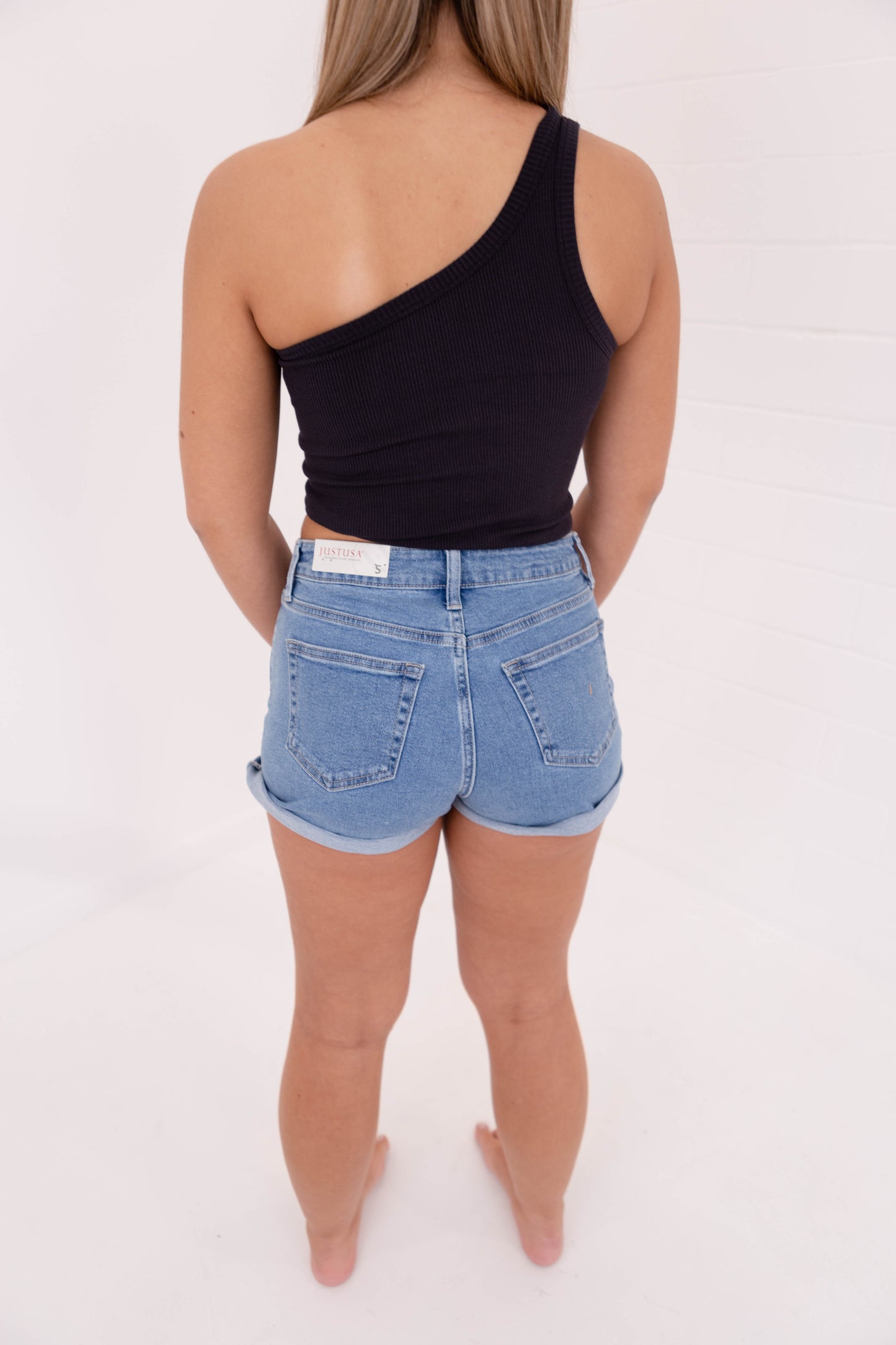 Mom Short Medium Wash