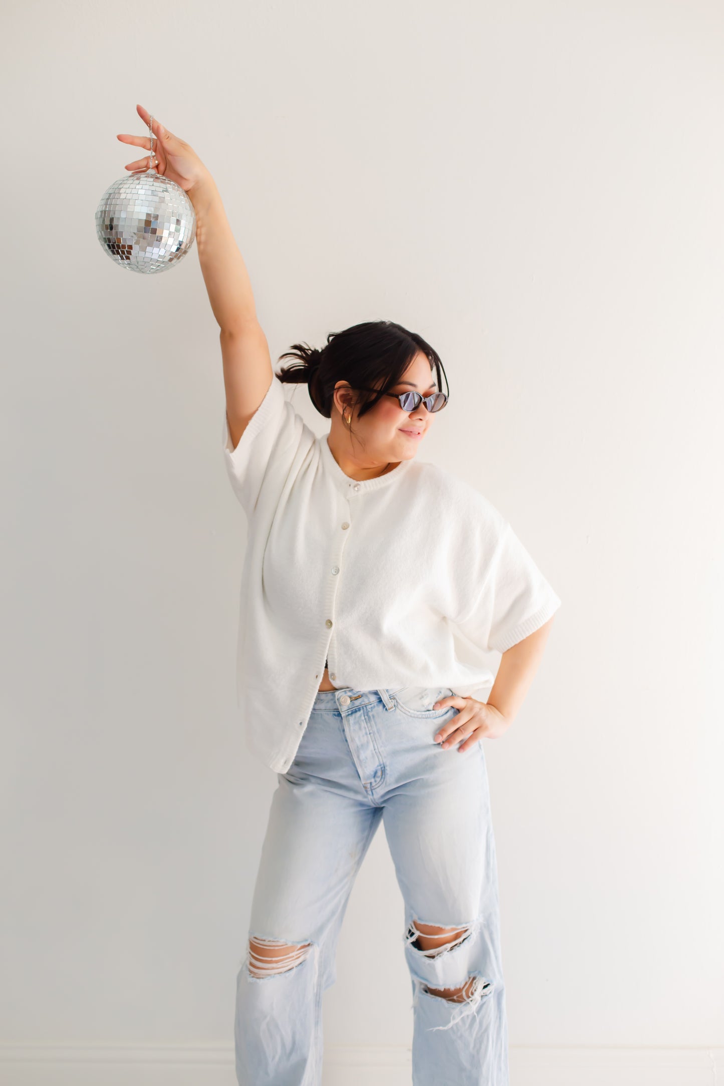 White Short Sleeve Crew Neck Sweater Cardigan