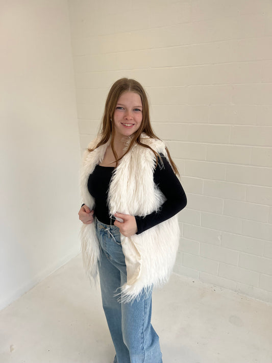 Ivory Fur Vest - ONE SIZE