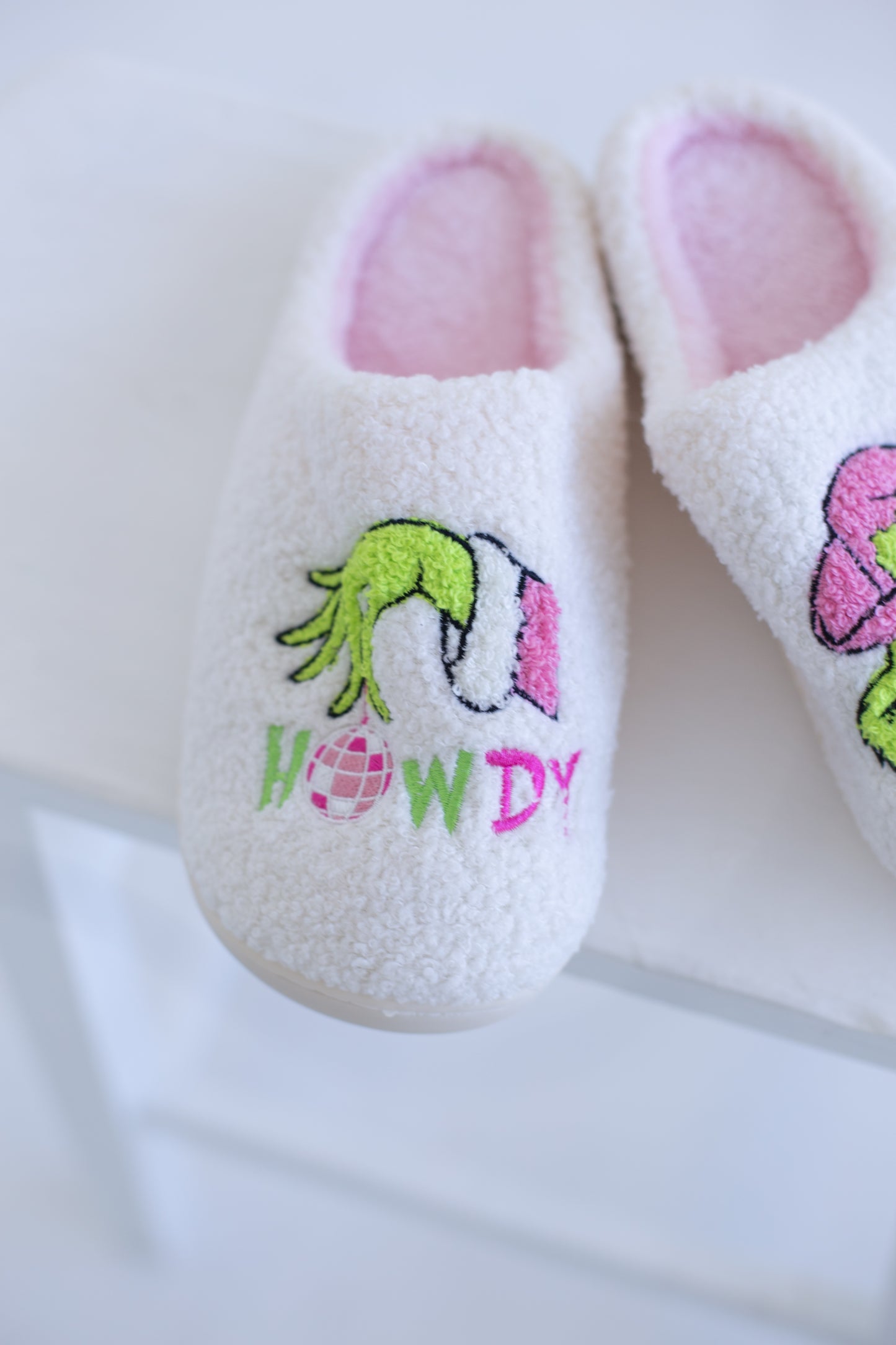 Howdy Grinch Slippers