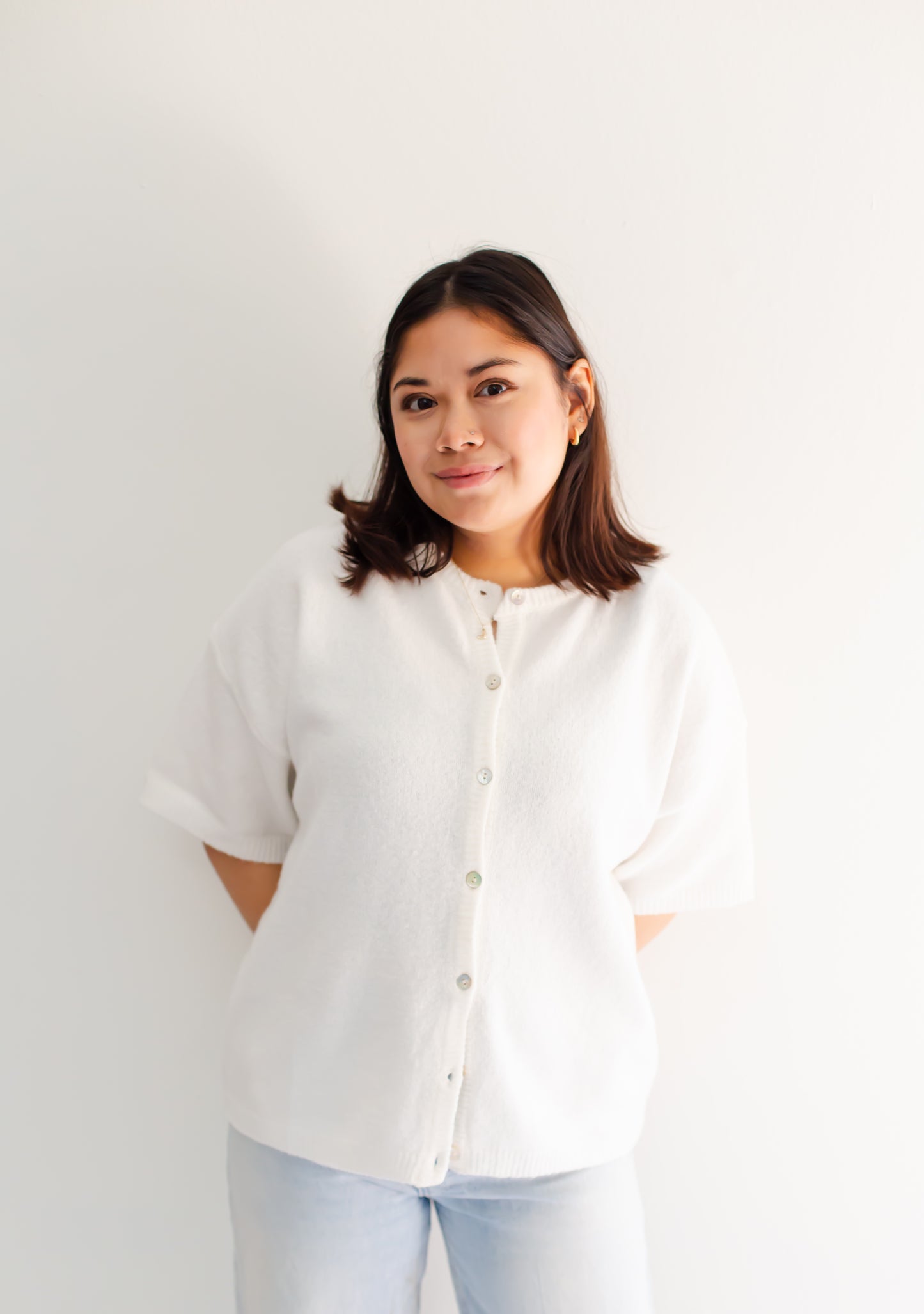 White Short Sleeve Crew Neck Sweater Cardigan
