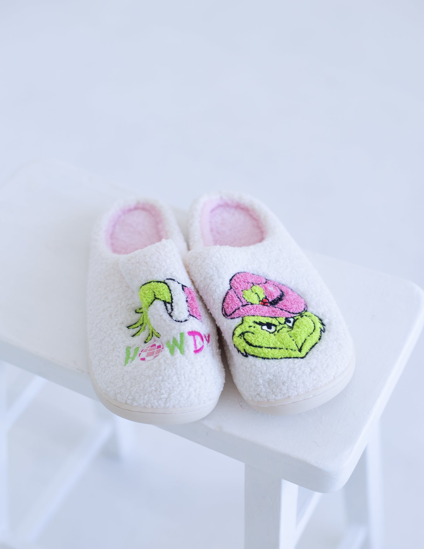 Howdy Grinch Slippers