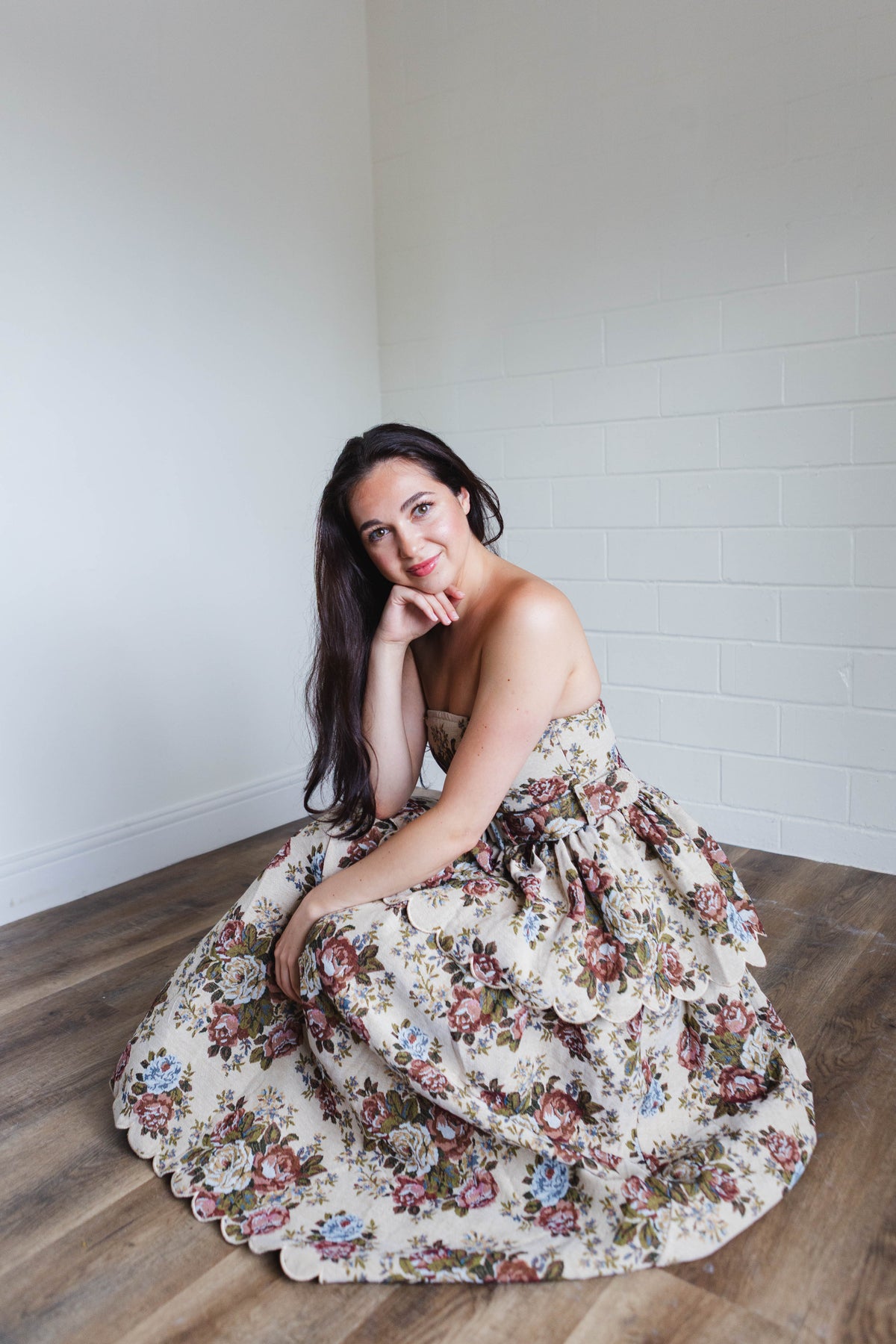 Vintage Floral Jacquard Scallop Hem Strapless Midi Dress