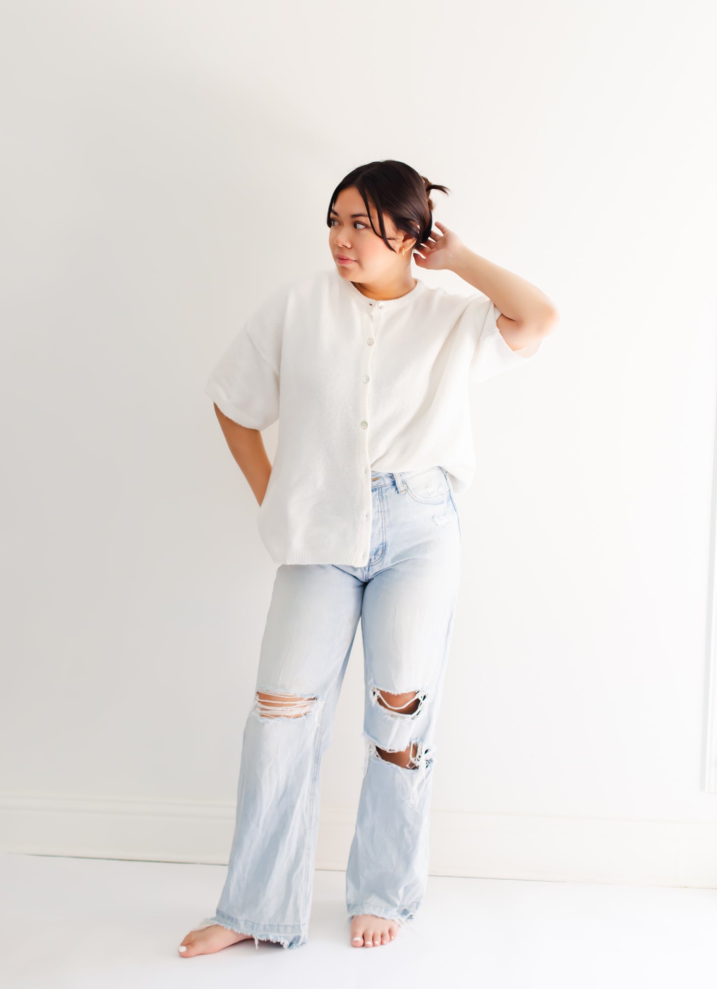 White Short Sleeve Crew Neck Sweater Cardigan