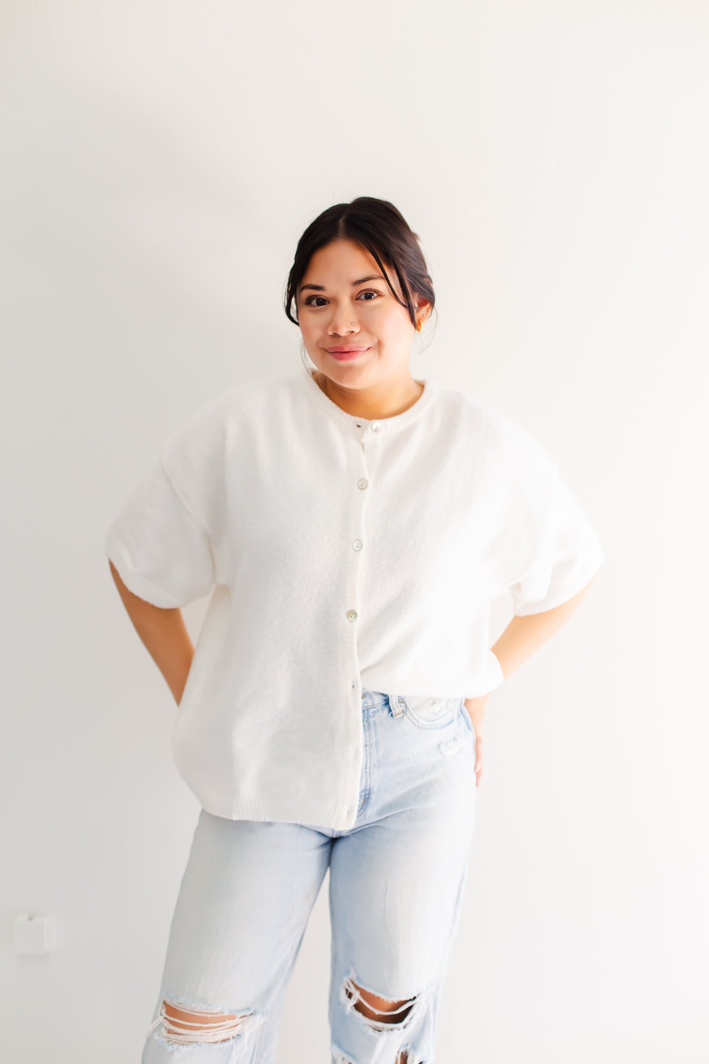 White Short Sleeve Crew Neck Sweater Cardigan