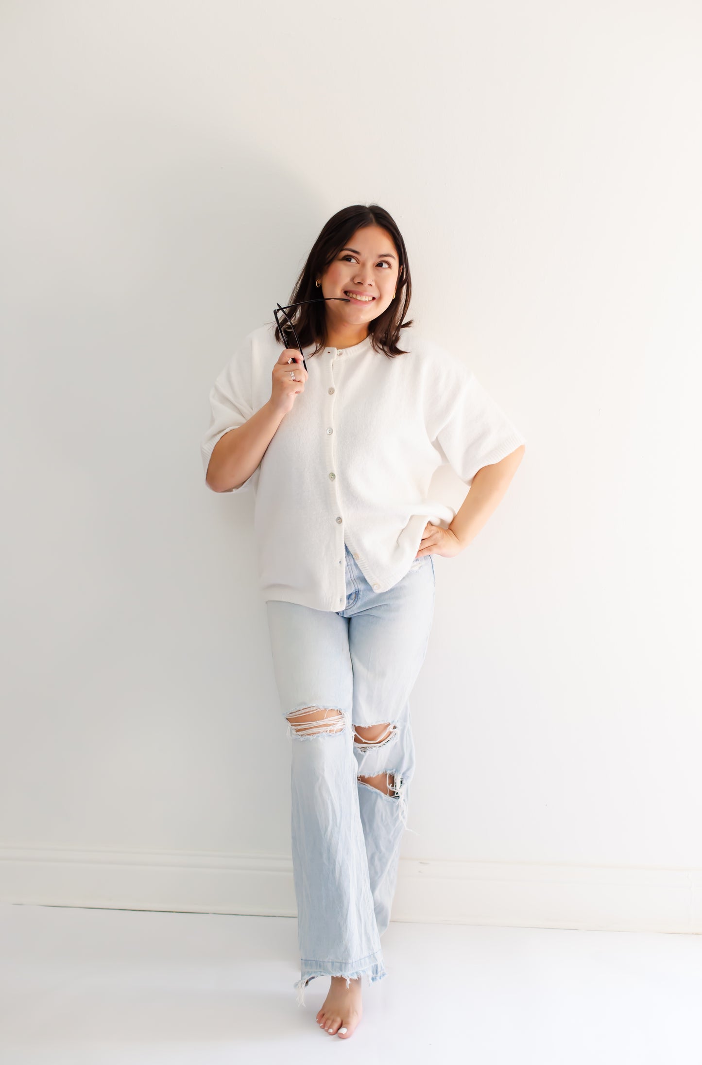 White Short Sleeve Crew Neck Sweater Cardigan