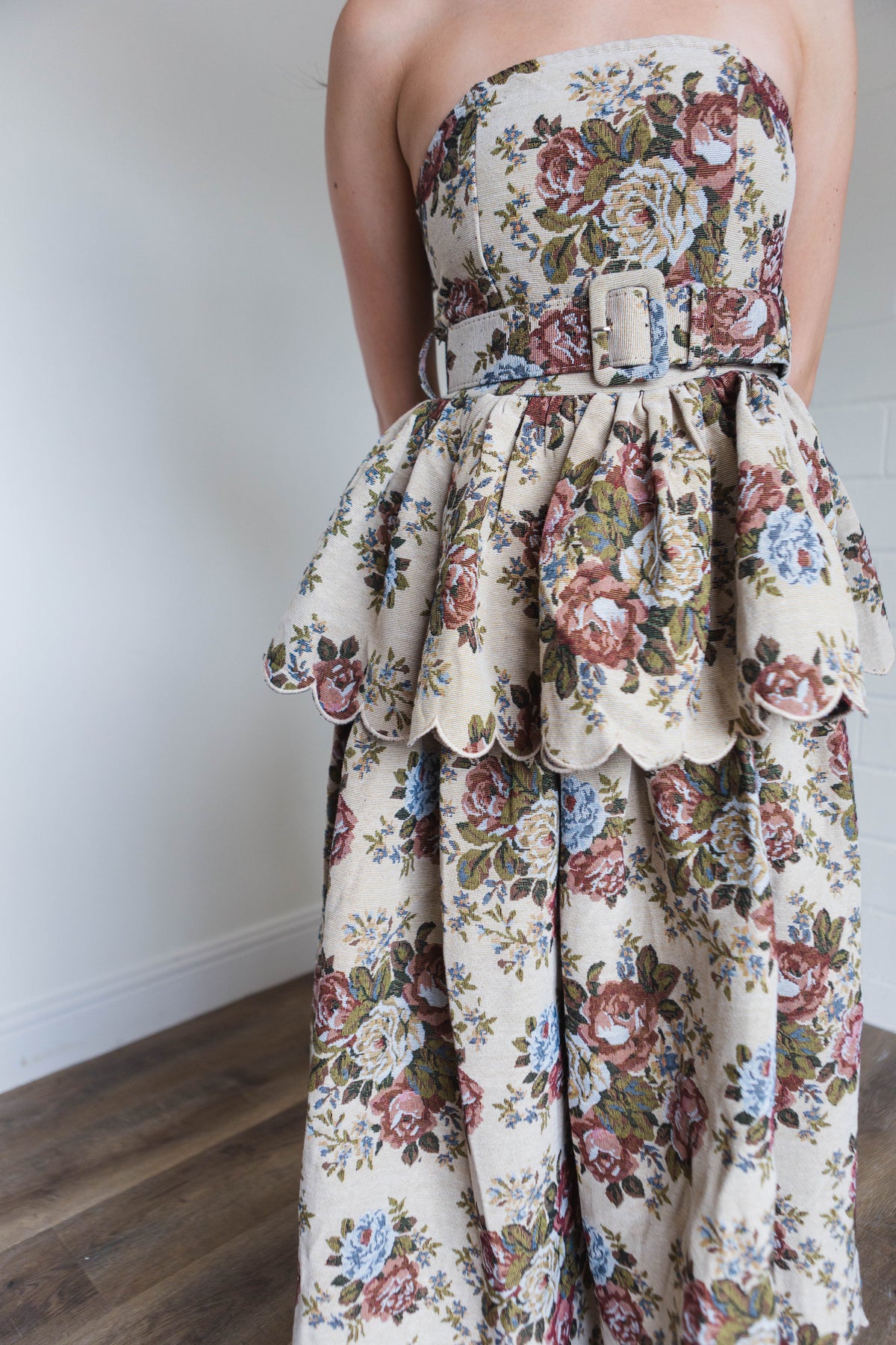 Vintage Floral Jacquard Scallop Hem Strapless Midi Dress