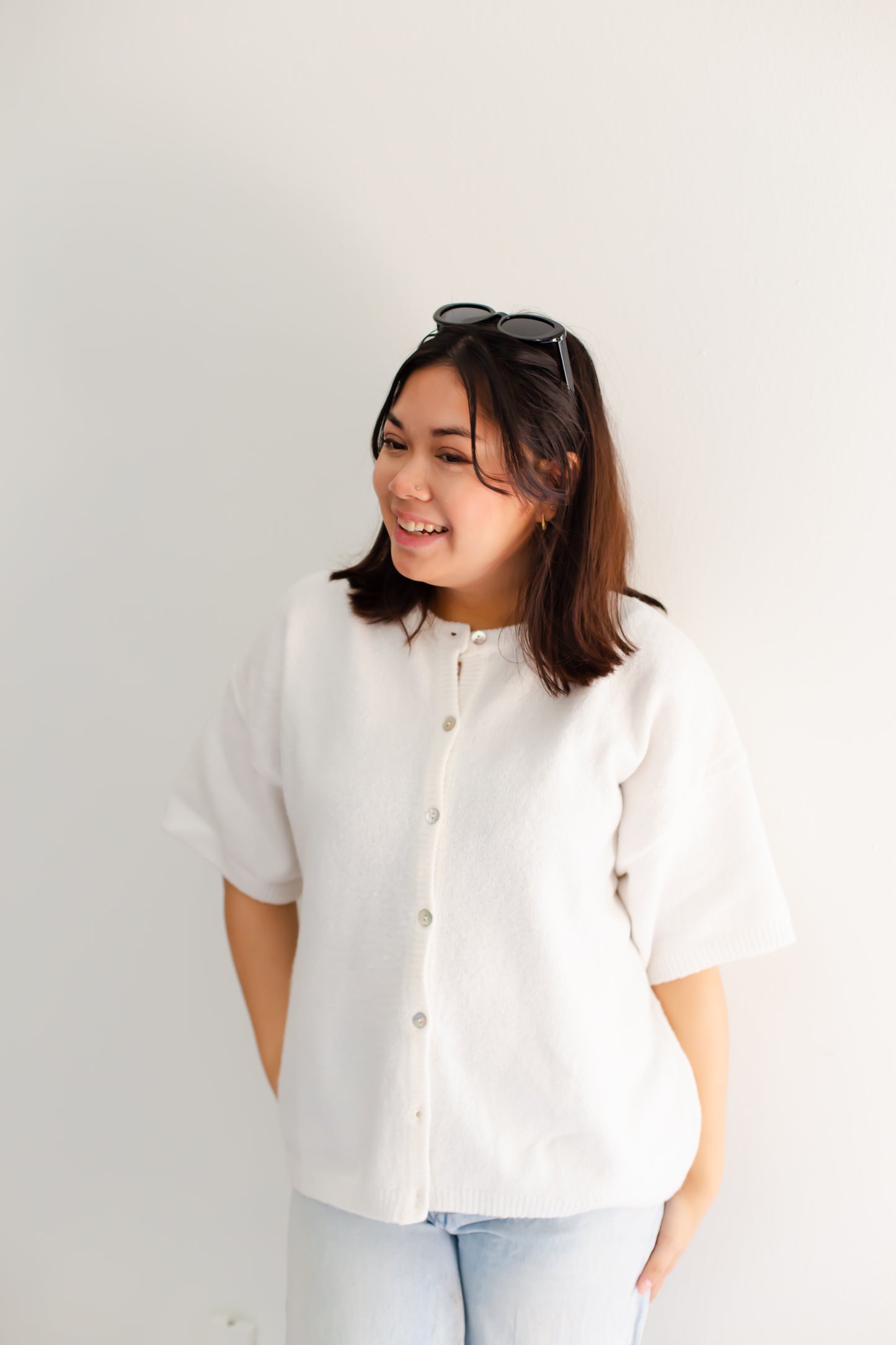 White Short Sleeve Crew Neck Sweater Cardigan