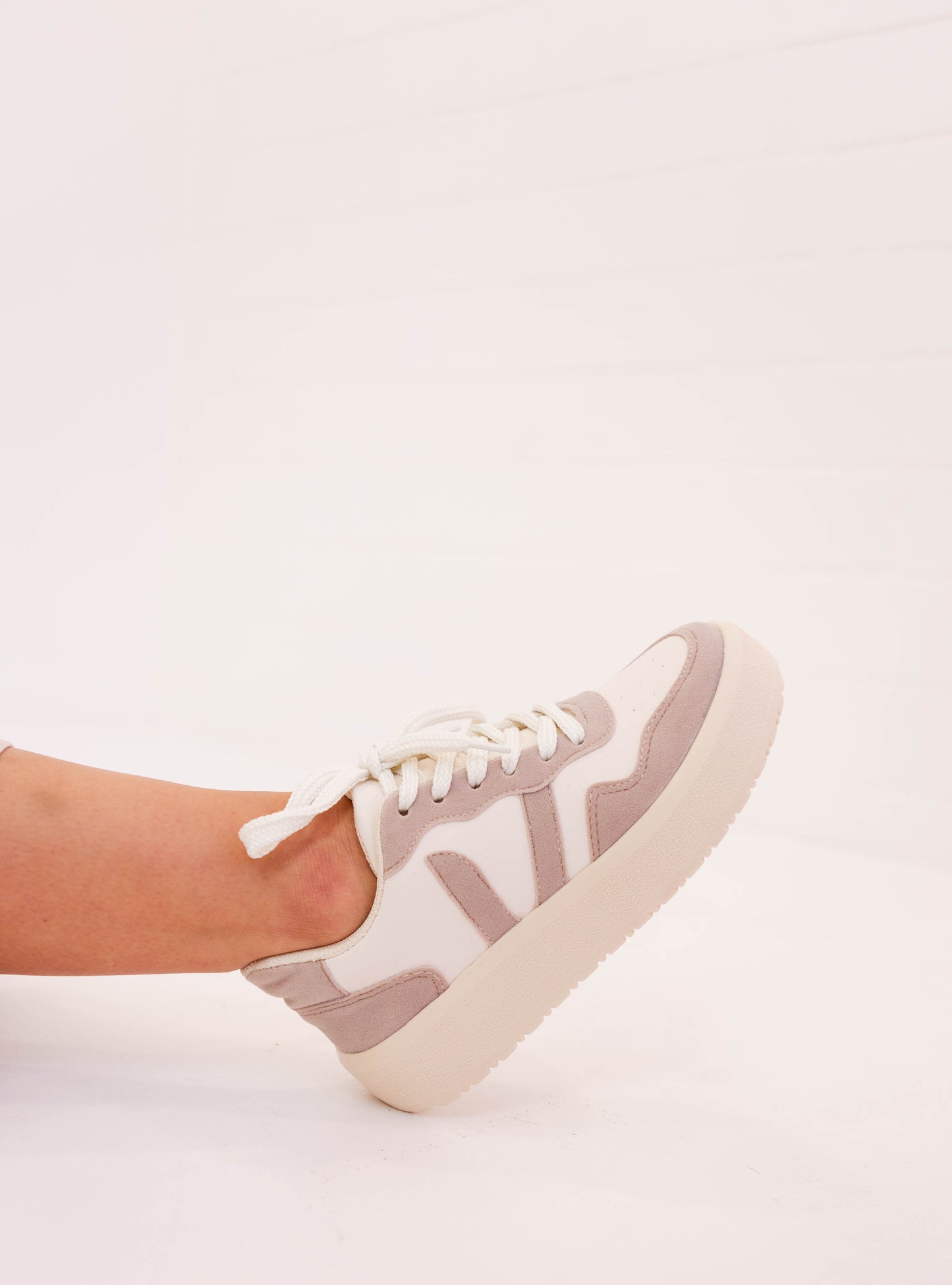 Ivy Taupe Sneaks
